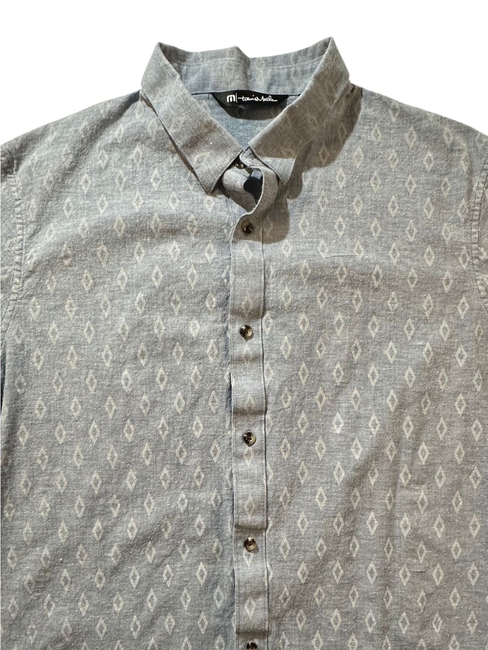 TravisMathew Men’s XL Geometric Short Sleeve Button-Up Shirt